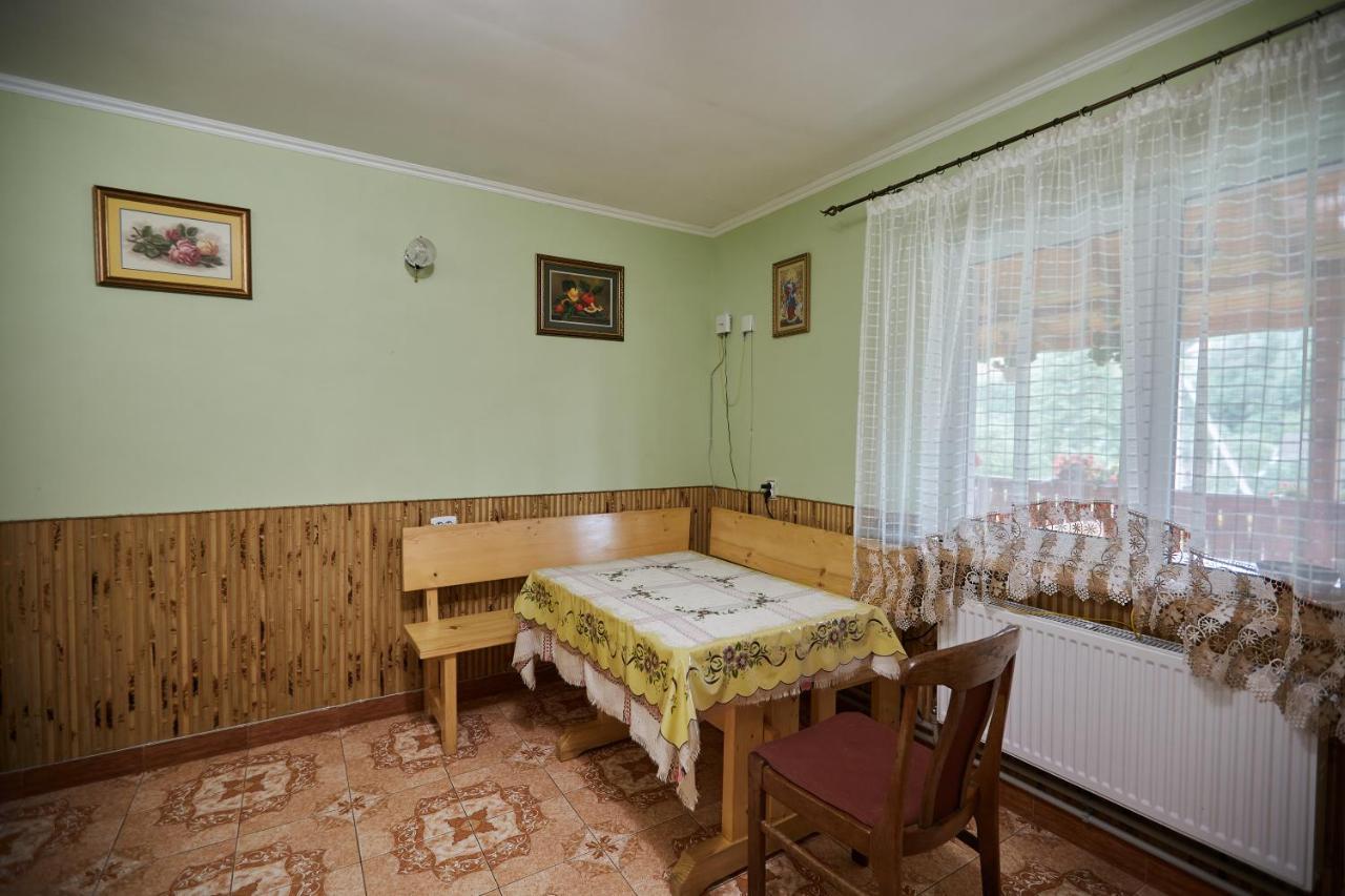 Захід Сонця Hotel Slavske Exterior photo